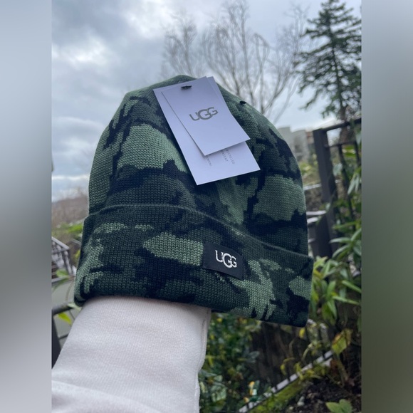 UGG Camo Knit Beanie in Green and Black - Picture 3 of 13